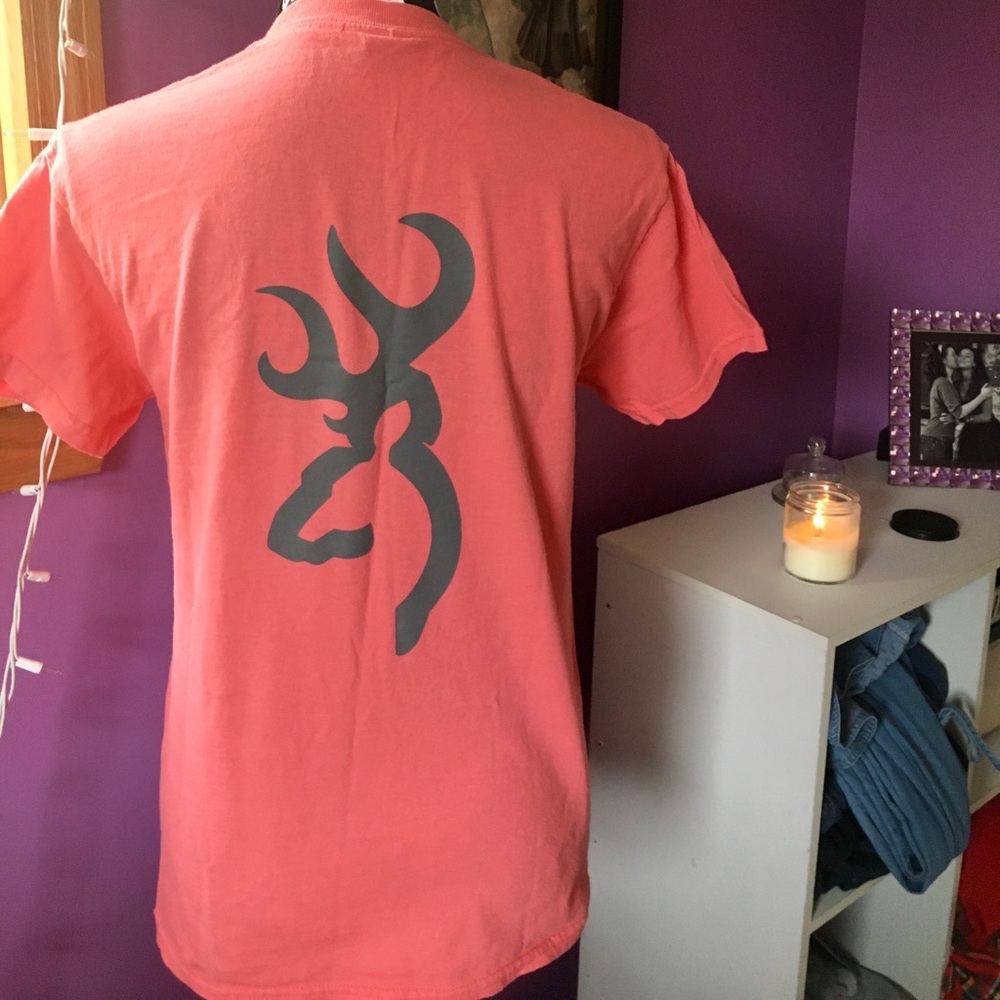 Coral Browning Deer Decal Tee